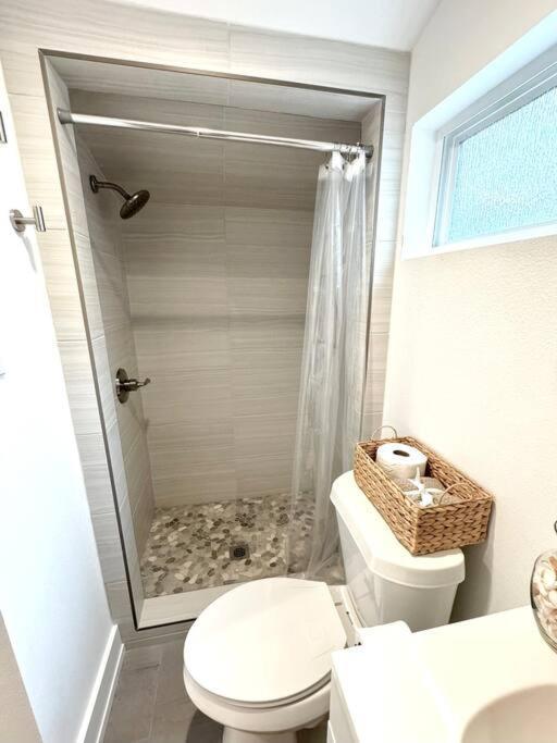 Villa Downtown Dream- Relaxing Escape In Downtown Pensacola Esterno foto