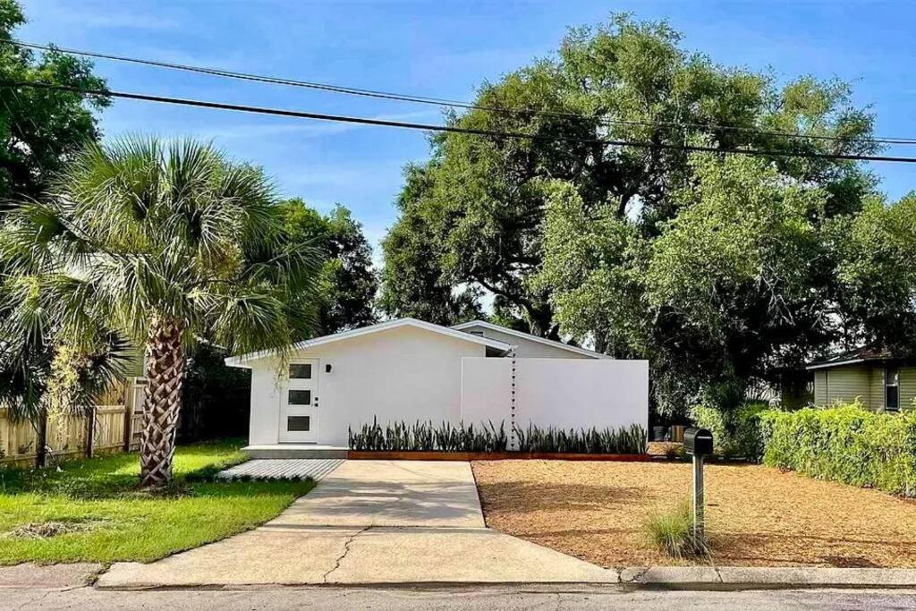 Villa Downtown Dream- Relaxing Escape In Downtown Pensacola Esterno foto