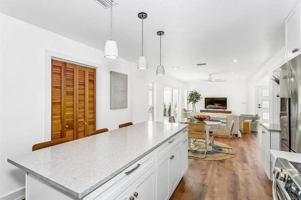 Villa Downtown Dream- Relaxing Escape In Downtown Pensacola Esterno foto